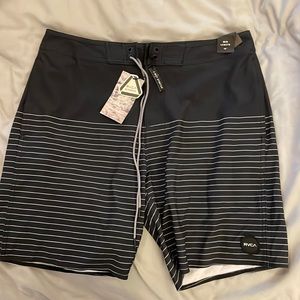 RVCA board shorts - Men 34